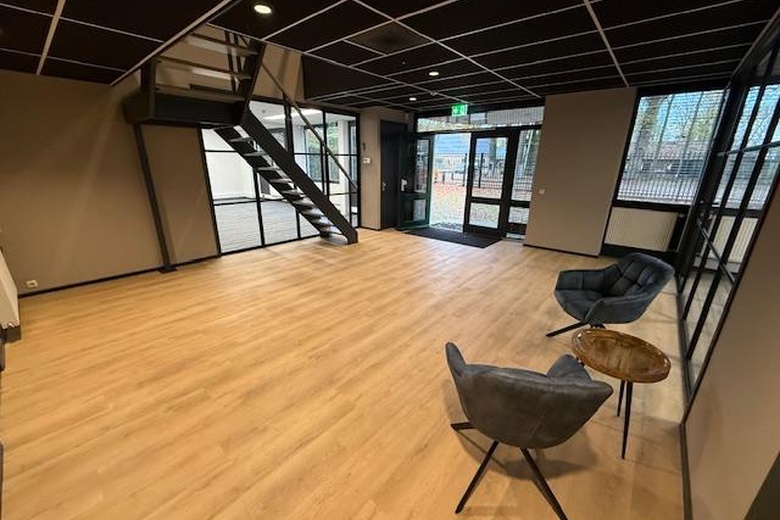 Bekijk foto 1 van Spaarpot Oost 22