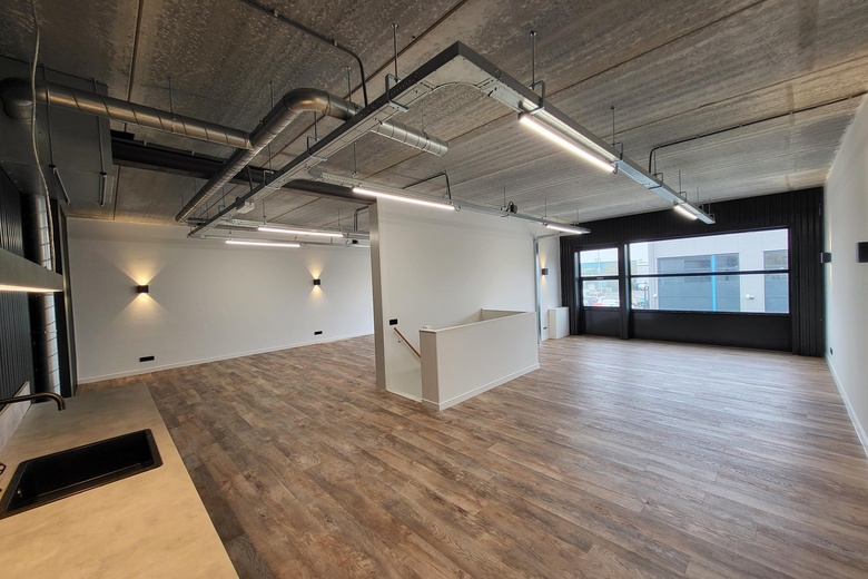 BedrijfsruimteaanHeliumweg 6 A 17<br/> inAmersfoort