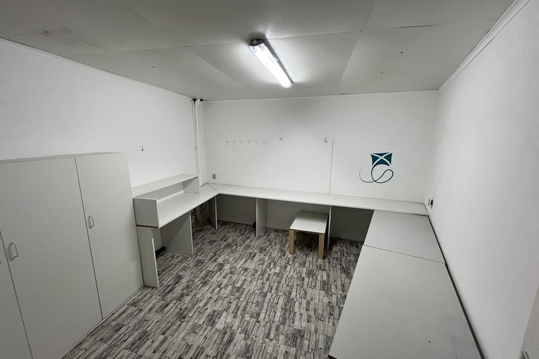 WinkelruimteaanHeuvelstraat 1 a<br/> inTilburg WinkelruimteaanHeuvelstraat 1 a<br/> inTilburg