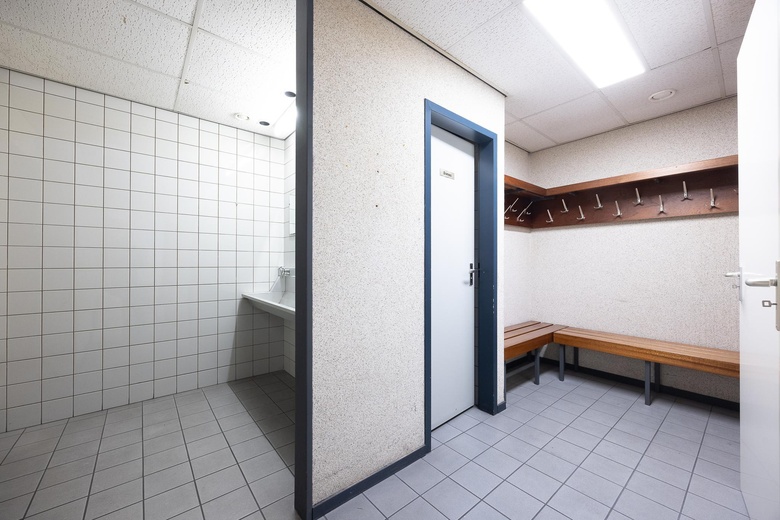BedrijfsruimteaanHeereweg 337 B<br/> inLisse BedrijfsruimteaanHeereweg 337 B<br/> inLisse