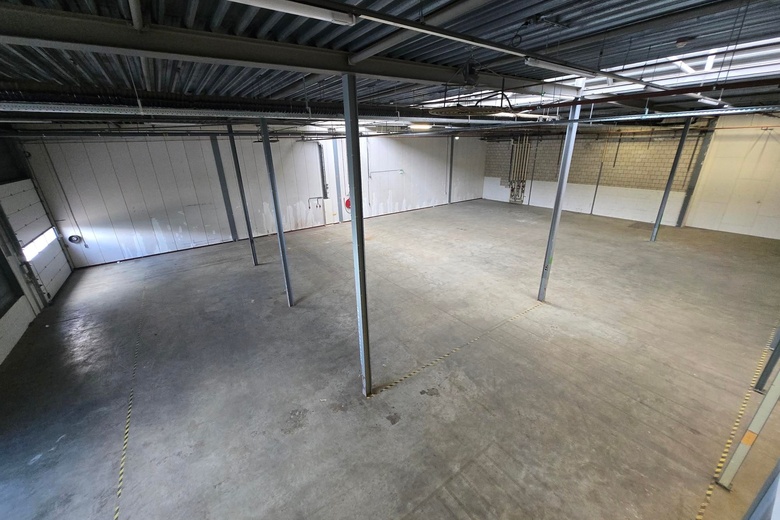 BedrijfsruimteaanEssebaan 43<br/> inCapelle aan den IJssel