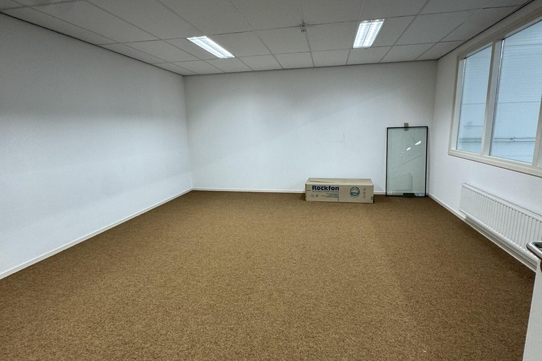 BedrijfsruimteaanLegmeerdijk 169 C<br/> inAalsmeer BedrijfsruimteaanLegmeerdijk 169 C<br/> inAalsmeer