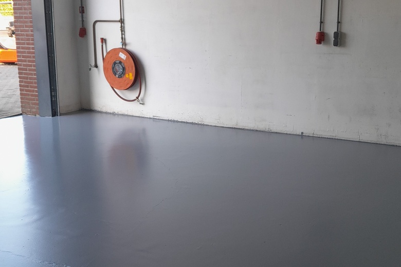 BedrijfsruimteaanBedrijfsweg 82<br/> inVriezenveen