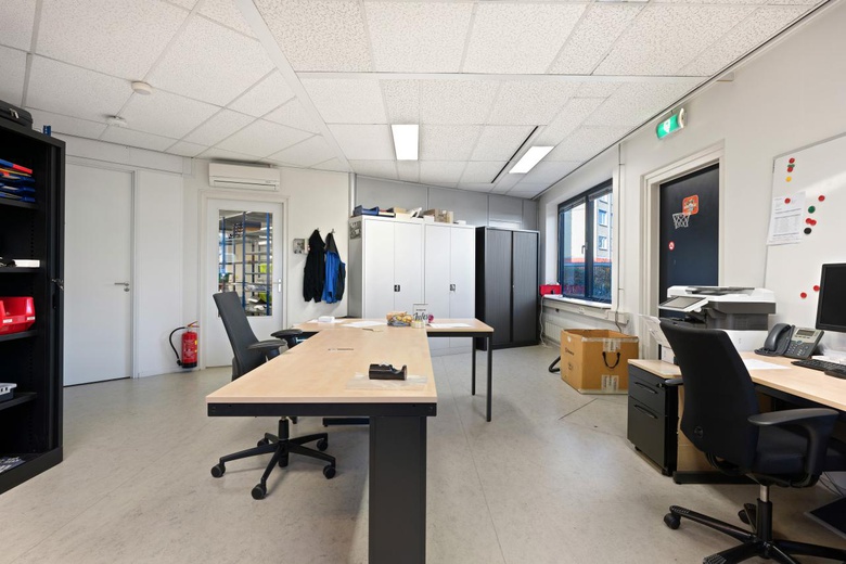 KantoorruimteaanStationsweg 41<br/> inZwijndrecht