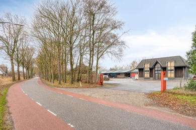 Bekijk foto 2 van Lariestraat 25