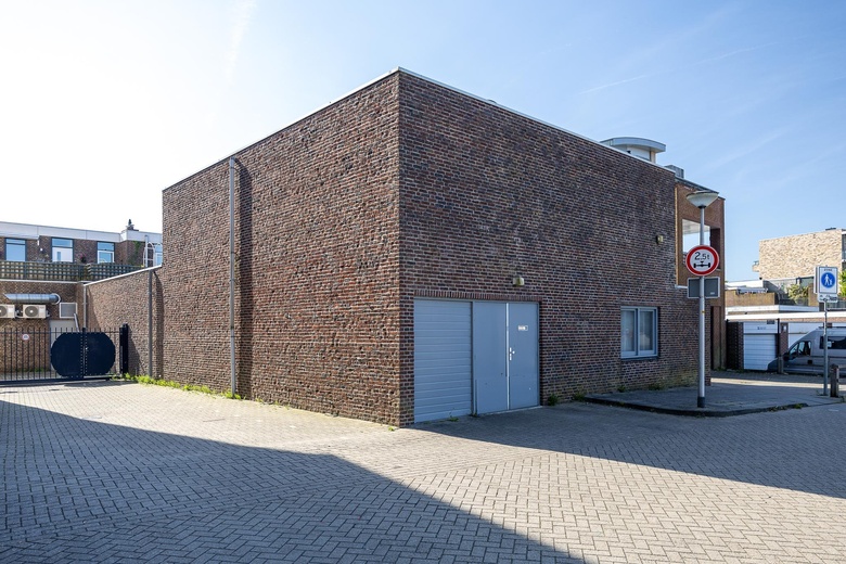 WinkelruimteaanDorpsstraat 38 C<br/> inNoordwijkerhout WinkelruimteaanDorpsstraat 38 C<br/> inNoordwijkerhout