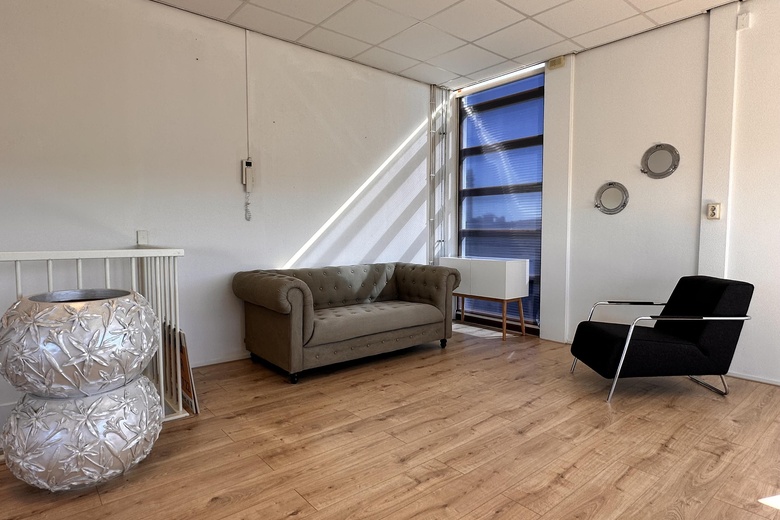 KantoorruimteaanWitte Paardweg 52 B<br/> inWormerveer KantoorruimteaanWitte Paardweg 52 B<br/> inWormerveer