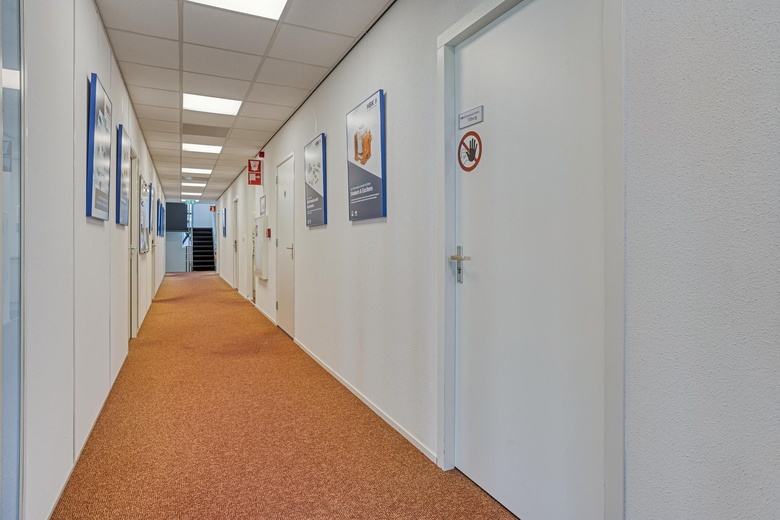 KantoorruimteaanSchutweg 15 a<br/> inWaalwijk KantoorruimteaanSchutweg 15 a<br/> inWaalwijk