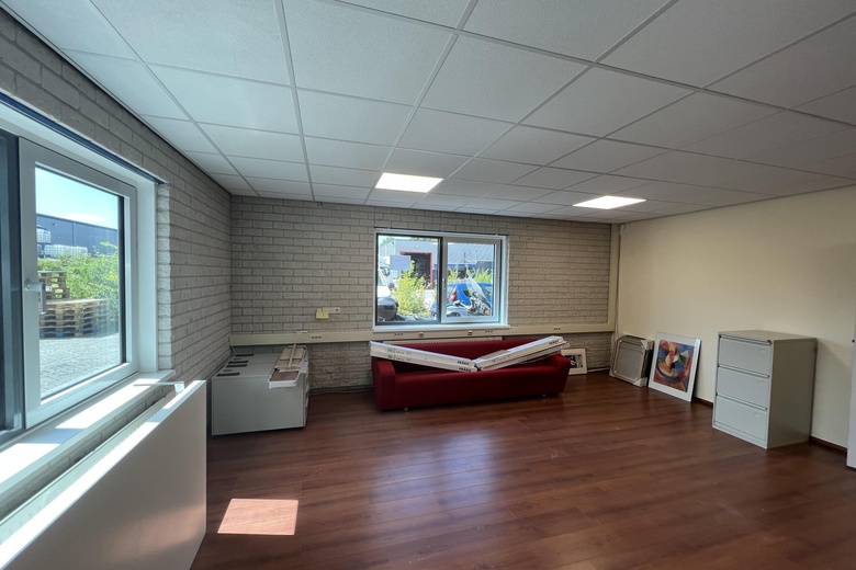 KantoorruimteaanMandenmakerstraat 28<br/> inRidderkerk KantoorruimteaanMandenmakerstraat 28<br/> inRidderkerk