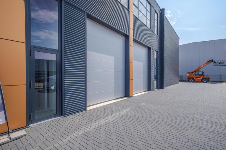 BedrijfsruimteaanRietgraafsingel 6<br/> inOosterhout