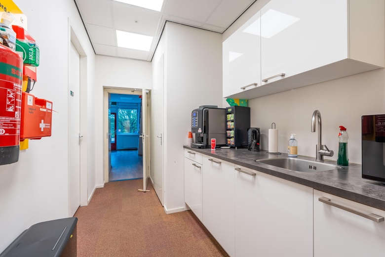 BedrijfsruimteaanWilgenkade 11<br/> inHouten