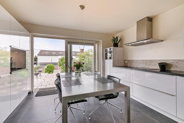 BedrijfsruimteaanGibsonstraat 6<br/> inSteenbergen BedrijfsruimteaanGibsonstraat 6<br/> inSteenbergen