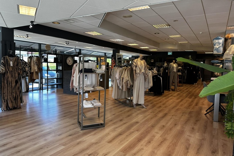 WinkelruimteaanErasmuslaan 1<br/> inHeerhugowaard WinkelruimteaanErasmuslaan 1<br/> inHeerhugowaard