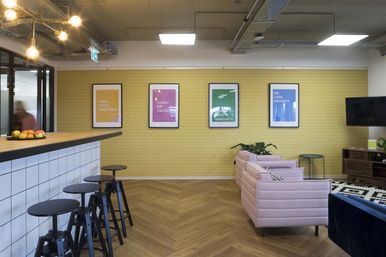 KantoorruimteaanOverschiestraat 63<br/> inAmsterdam