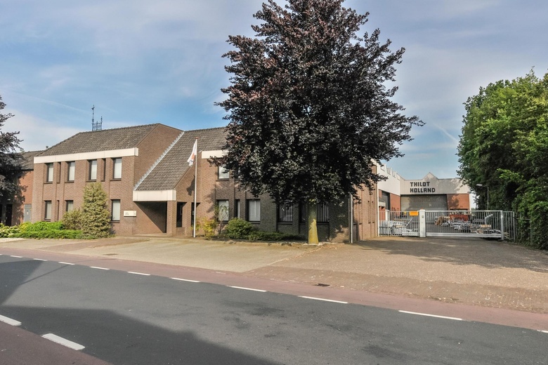 BedrijfsruimteaanHoofdstraat 11<br/> inLottum BedrijfsruimteaanHoofdstraat 11<br/> inLottum