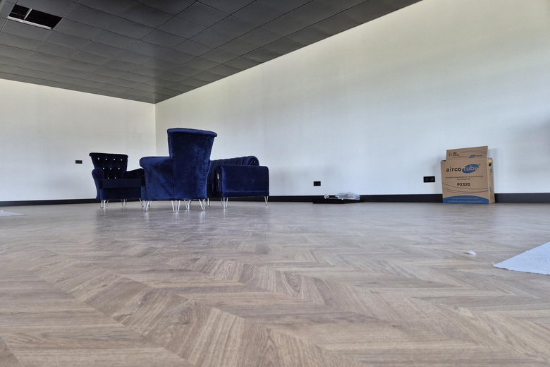BedrijfsruimteaanJohn Stuart Millweg 11<br/> inZwaag BedrijfsruimteaanJohn Stuart Millweg 11<br/> inZwaag