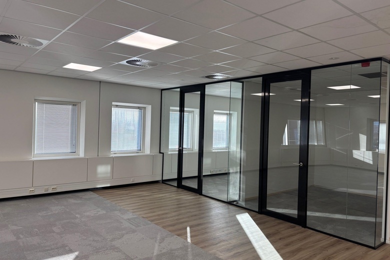 BedrijfsruimteaanTwentestraat 20-30<br/> inRotterdam