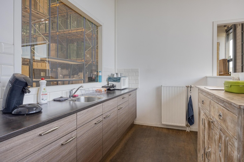 BedrijfsruimteaanKlompenmakerstraat 21<br/> inNaaldwijk