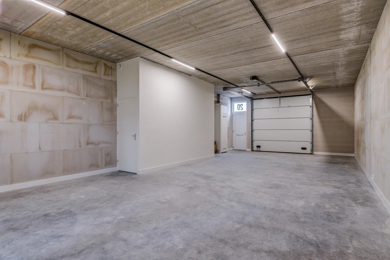 BedrijfsruimteaanTitaniumweg 20<br/> inAlphen aan den Rijn BedrijfsruimteaanTitaniumweg 20<br/> inAlphen aan den Rijn