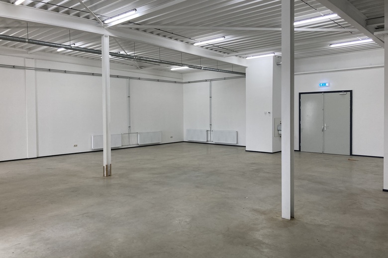 BedrijfsruimteaanMarie Curieweg 1<br/> inRoermond BedrijfsruimteaanMarie Curieweg 1<br/> inRoermond