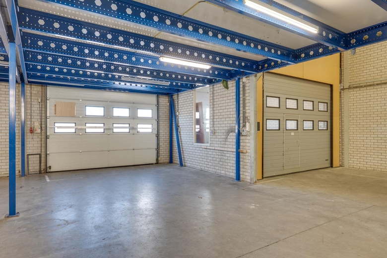 BedrijfsruimteaanDillenburgstraat 22<br/> inEindhoven BedrijfsruimteaanDillenburgstraat 22<br/> inEindhoven