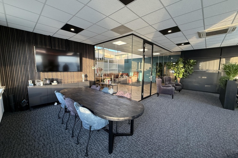 BedrijfsruimteaanDonk 7 a<br/> inBarendrecht