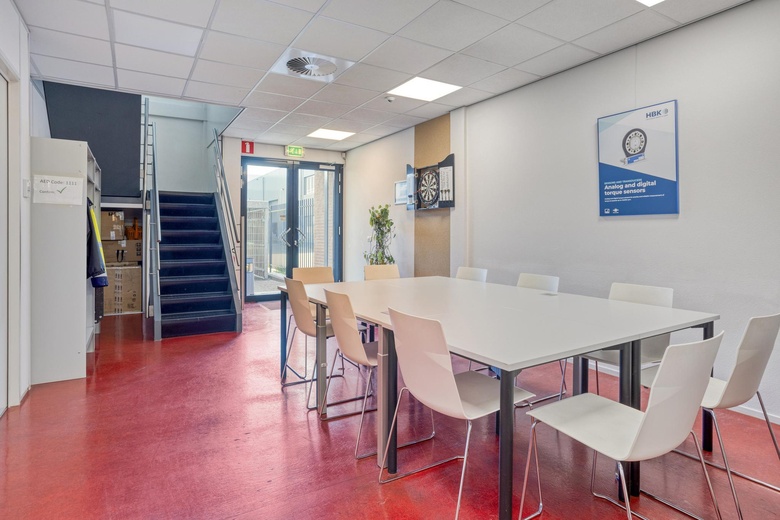 KantoorruimteaanSchutweg 15 a<br/> inWaalwijk KantoorruimteaanSchutweg 15 a<br/> inWaalwijk