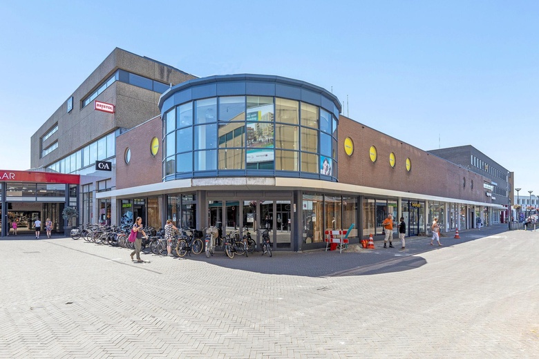 WinkelruimteaanRoselaarplein 17 - 31<br/> inRoosendaal