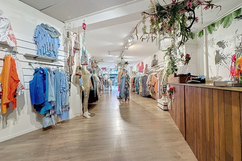 WinkelruimteaanNieuwstraat 17<br/> inSluis WinkelruimteaanNieuwstraat 17<br/> inSluis