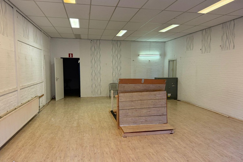 WinkelruimteaanVeldkampstraat 1<br/> inEnschede WinkelruimteaanVeldkampstraat 1<br/> inEnschede