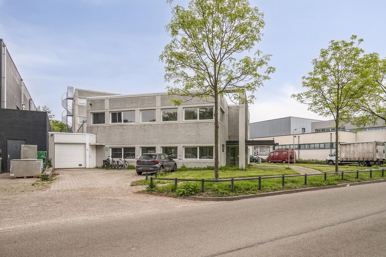 Bekijk foto 1 van Nijverheidsweg-Noord 117 Bekijk foto 1 van Nijverheidsweg-Noord 117