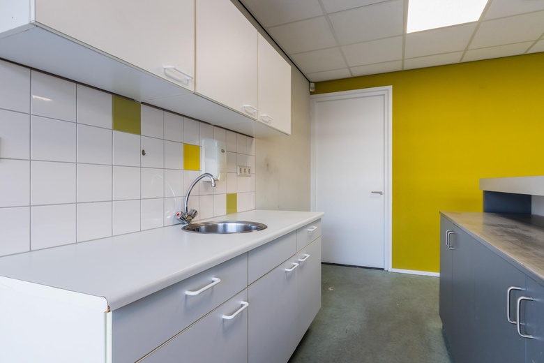 BedrijfsruimteaanZuidplasstraat 6<br/> inMoerkapelle