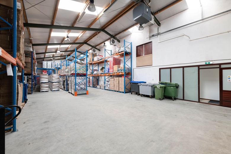 BedrijfsruimteaanNijverheidsweg 14 - 18<br/> inStellendam