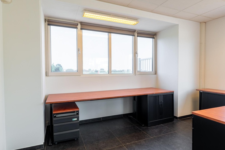 BedrijfsruimteaanNijverheidstraat 4<br/> inWijk en Aalburg