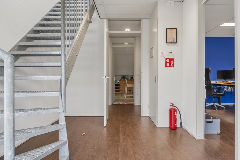 BedrijfsruimteaanExa 10<br/> inZevenaar