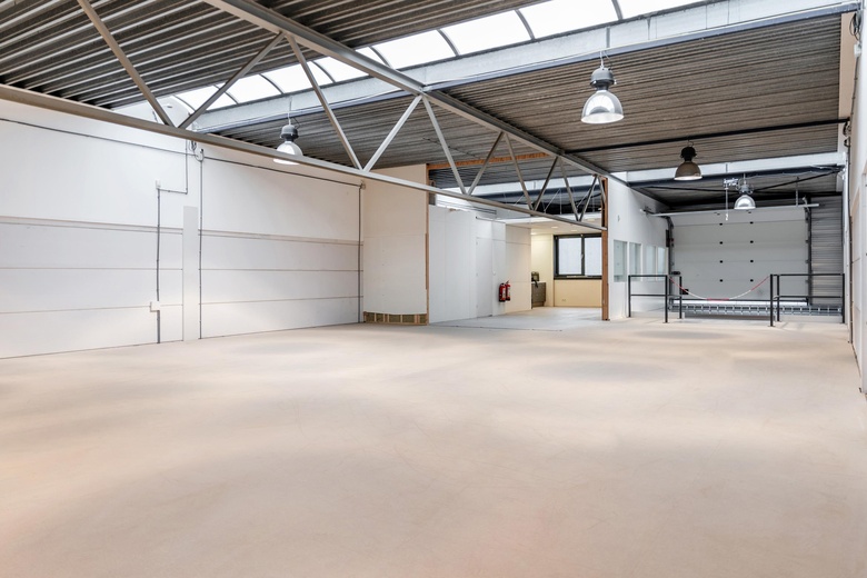 BedrijfsruimteaanAmsterdamseweg 15 f<br/> inUithoorn