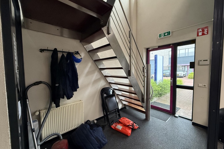 BedrijfsruimteaanVimmerik 2 D<br/> inNieuwkuijk