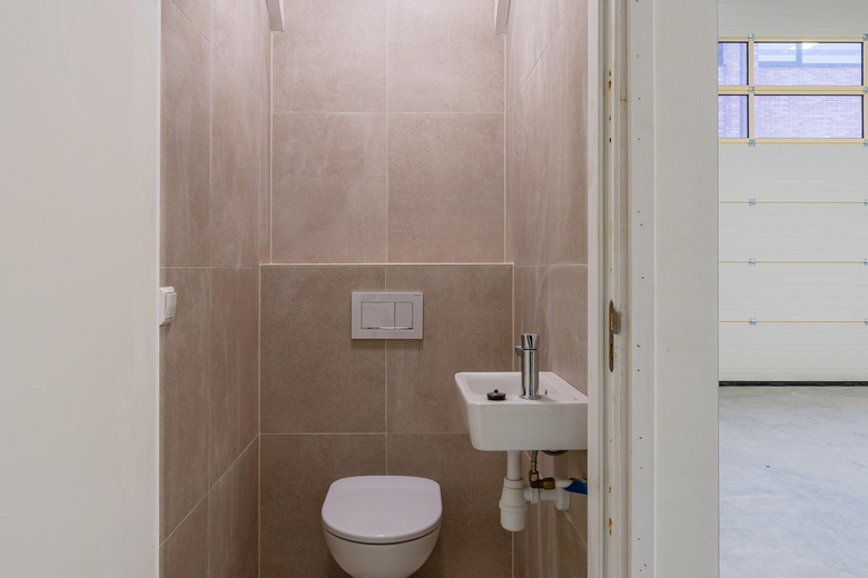 BedrijfsruimteaanPampuslaan 168 M<br/> inWeesp