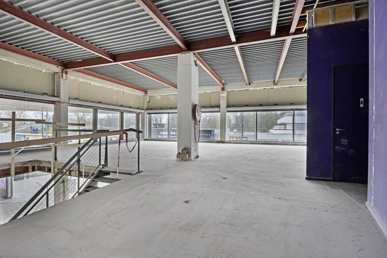 WinkelruimteaanKamperfoelie 16 - 18<br/> inLeidschendam