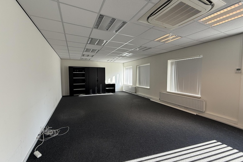 KantoorruimteaanVenbroekstraat 7<br/> inNieuwkuijk KantoorruimteaanVenbroekstraat 7<br/> inNieuwkuijk