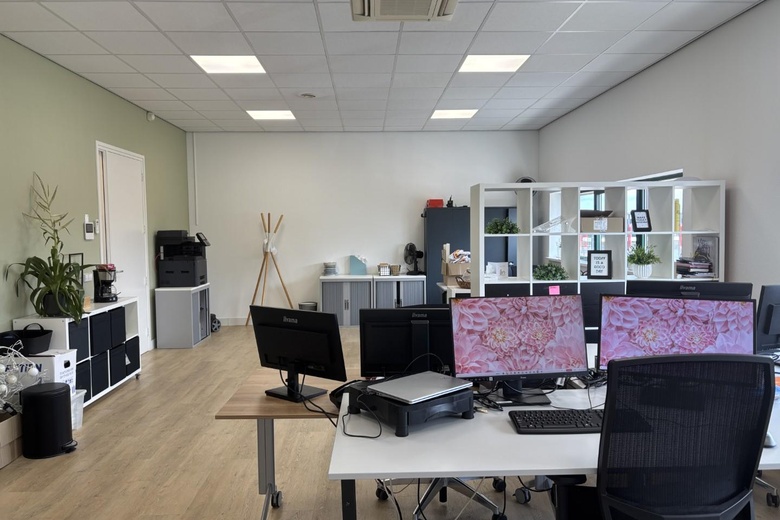 KantoorruimteaanDe Trompet 2990 - 2999<br/> inHeemskerk KantoorruimteaanDe Trompet 2990 - 2999<br/> inHeemskerk