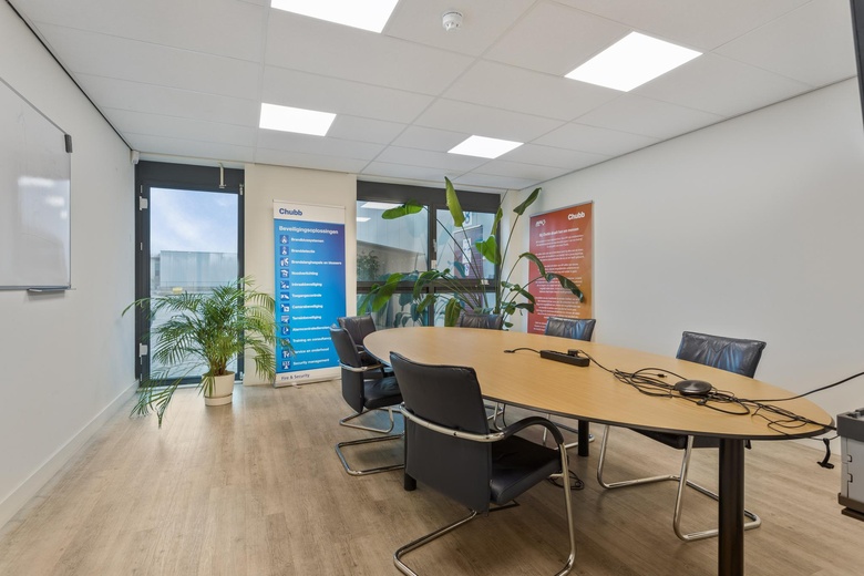 BedrijfsruimteaanZandzuigerstraat 52<br/> inAlmere BedrijfsruimteaanZandzuigerstraat 52<br/> inAlmere