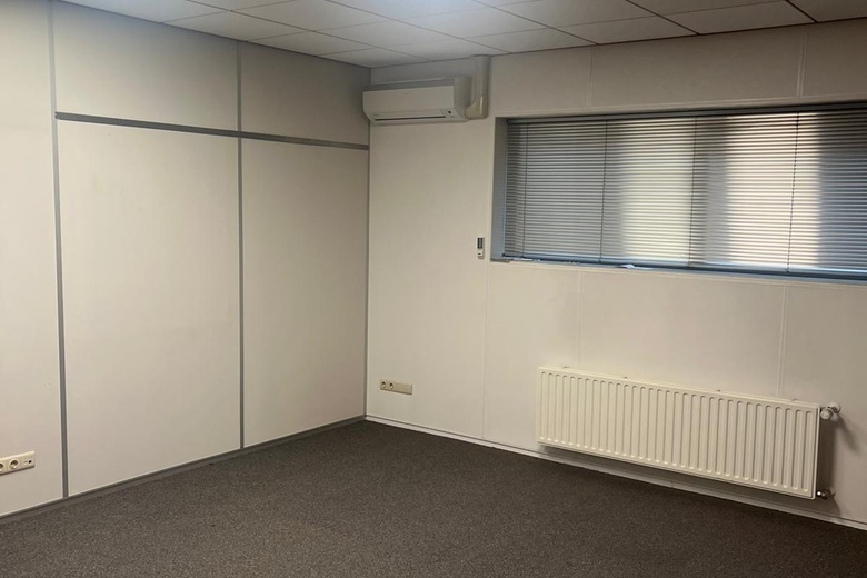 BedrijfsruimteaanEnergiestraat 17 b<br/> inNijverdal BedrijfsruimteaanEnergiestraat 17 b<br/> inNijverdal