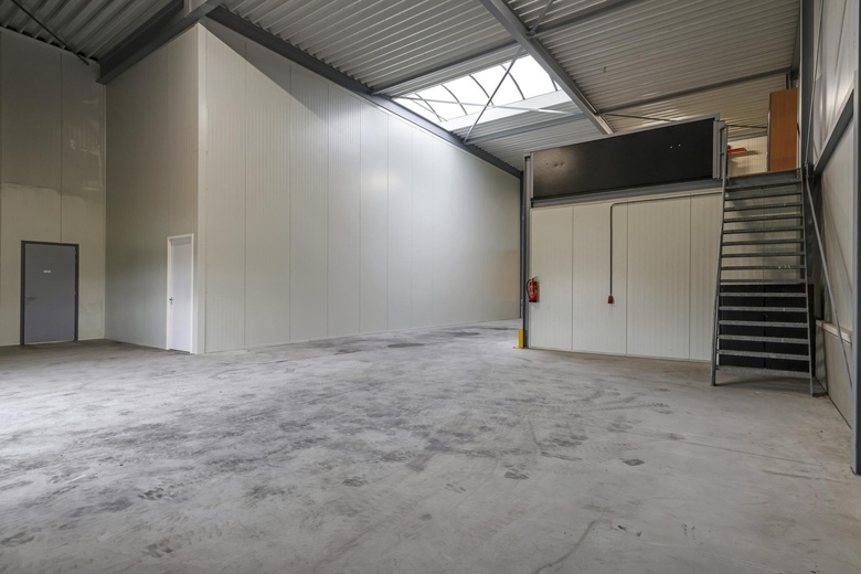 BedrijfsruimteaanWinkelsweg 2 C<br/> inHengelo BedrijfsruimteaanWinkelsweg 2 C<br/> inHengelo