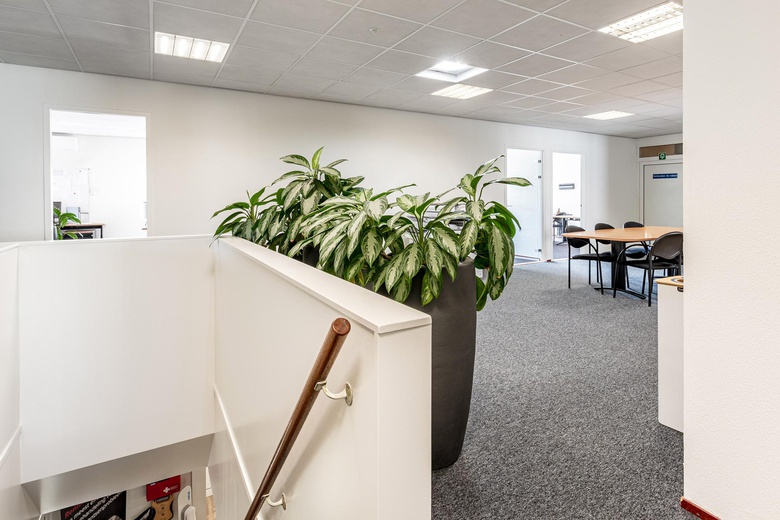 Bedrijfsruimteaande Maas 25 - 27<br/> inBest