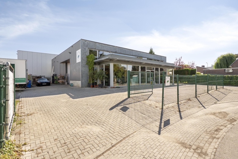 BedrijfsruimteaanBreinder 1 A<br/> inSchinnen