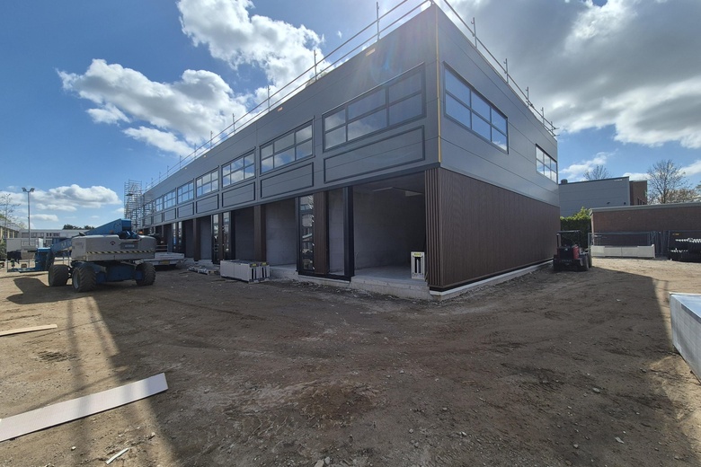 BedrijfsruimteaanKrausstraat 23<br/> inSliedrecht