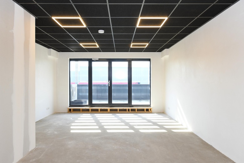 BedrijfsruimteaanEemmeerlaan 2 H<br/> inWeesp