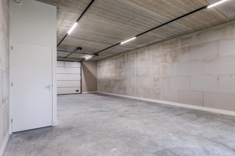 BedrijfsruimteaanTitaniumweg 20<br/> inAlphen aan den Rijn BedrijfsruimteaanTitaniumweg 20<br/> inAlphen aan den Rijn