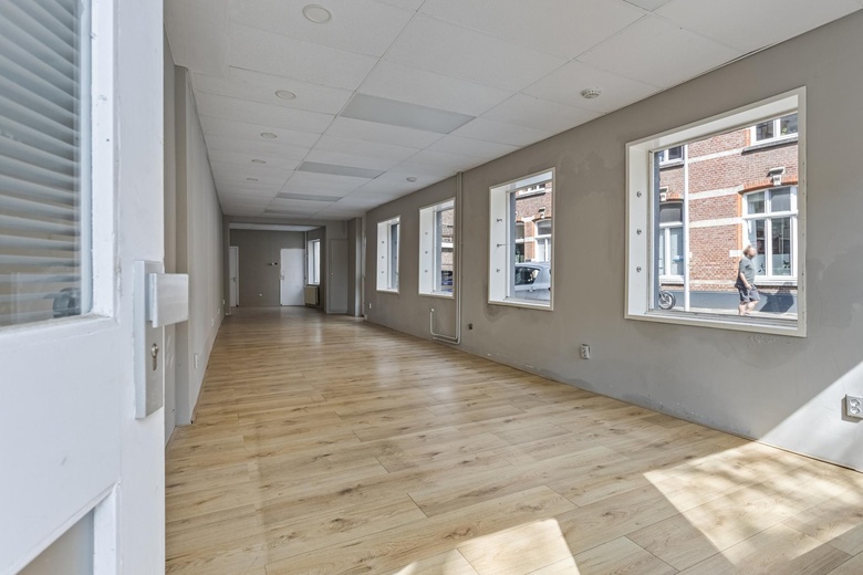 WinkelruimteaanHoogbrugstraat 2<br/> inMaastricht WinkelruimteaanHoogbrugstraat 2<br/> inMaastricht
